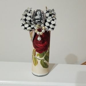 Beautiful shabby sheik Rose cameo uncented candle